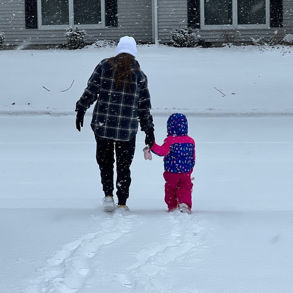 Meet your Posher, Jj - Picture 1 of 1